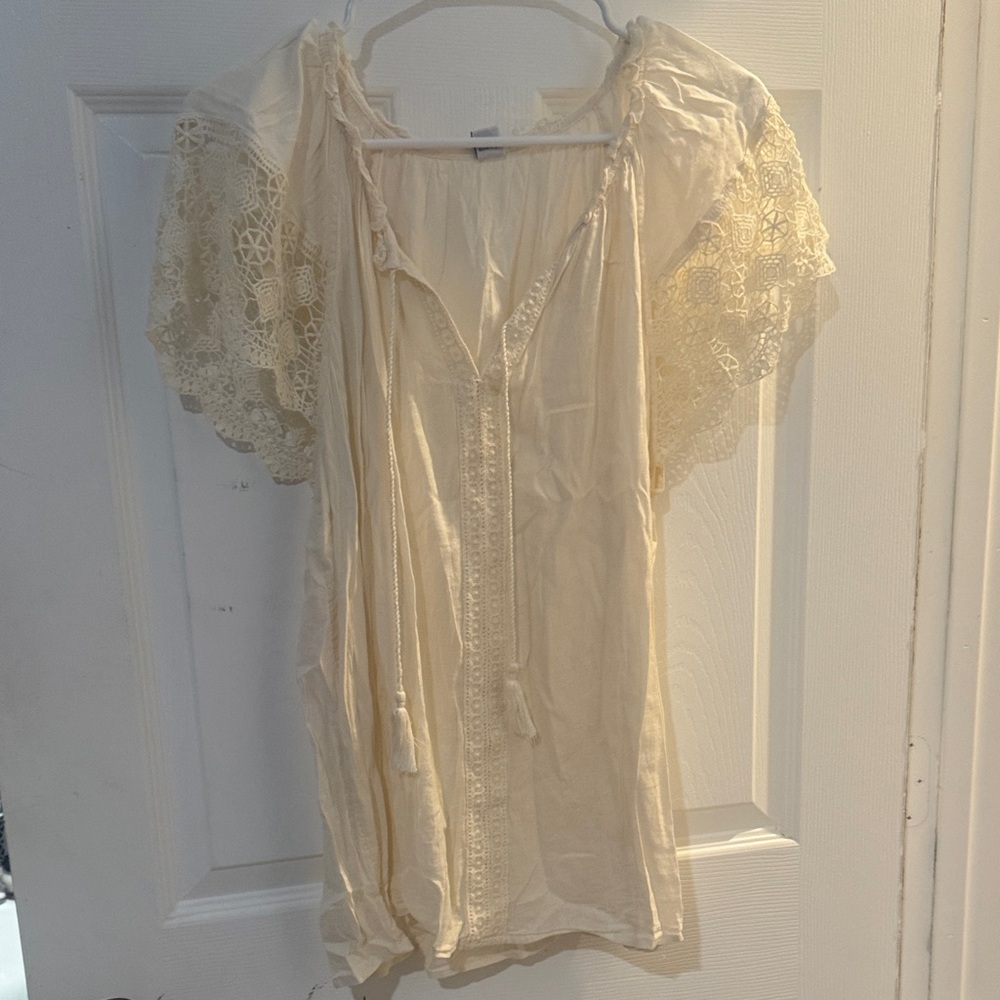 Old Navy Ivory Lace Accent Top